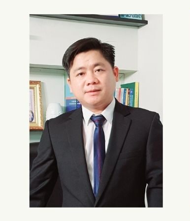 2. Luật sư Nguyễn Văn Tiến