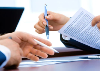 Hướng dẫn pháp lý cho người Việt định cư và làm việc ở nước ngoài