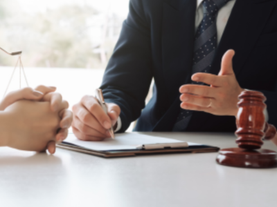 Luật sư bảo vệ quyền lợi cho người yếu thế: Trẻ em, người cao tuổi, người khuyết tật