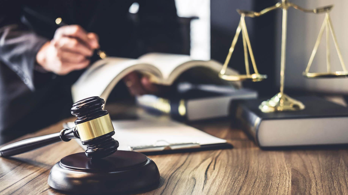 Mỗi vụ án là một câu chuyện, một mảnh ghép trong bức tranh pháp luật đầy màu sắc