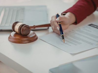 Luật sư chuyên bảo vệ quyền lợi người mua nhà, căn hộ – vì sao ngày càng cần thiết?