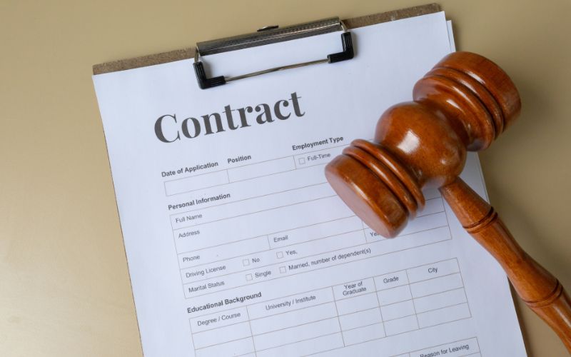 Chi phí thuê luật sư tư vấn hợp đồng thường chỉ chiếm một tỷ lệ rất nhỏ so với giá trị hợp đồng