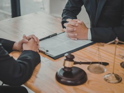 Xu hướng lựa chọn luật sư theo lĩnh vực chuyên sâu thay vì “luật sư đa năng”