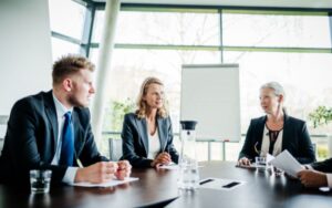 Cổ Đông Thiểu Số Có Quyền Gì Khi Không Được Tham Gia Điều Hành Công Ty?